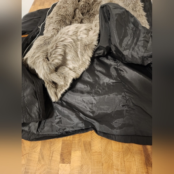 ❄️🌡❄️Winter Coat Girls Large, Lined, Black, zip out liner with belt, hooded❄️🌡 - Picture 10 of 16